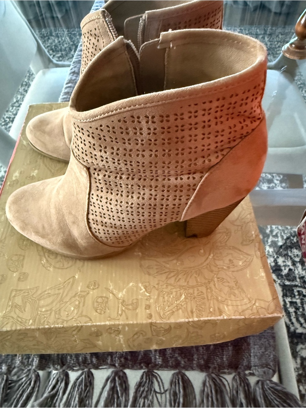 American Rag Beige booties - Picture 4 of 5